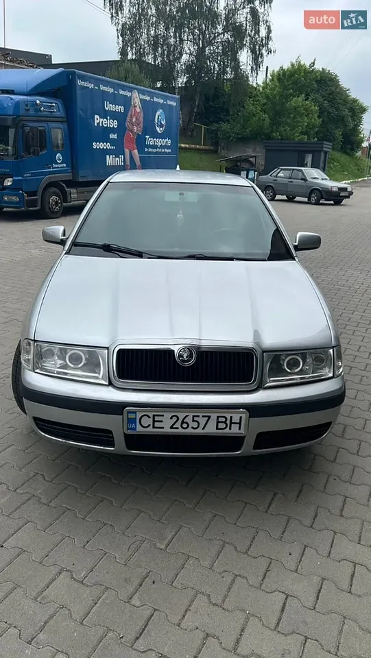 Skoda Octavia 2002 photo 2