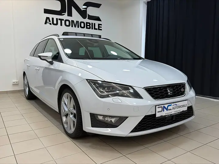 Seat Leon 2015 photo 2