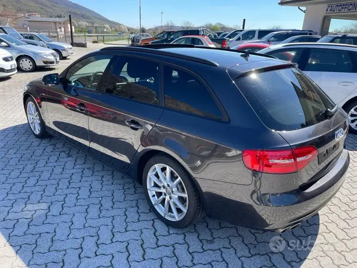 Audi A4 2014 photo 4