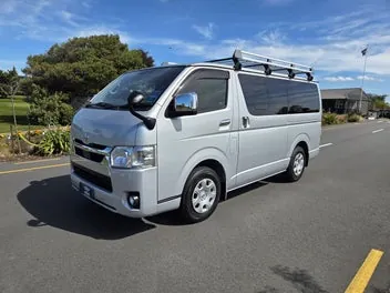 Toyota Hiace 2021 photo 4