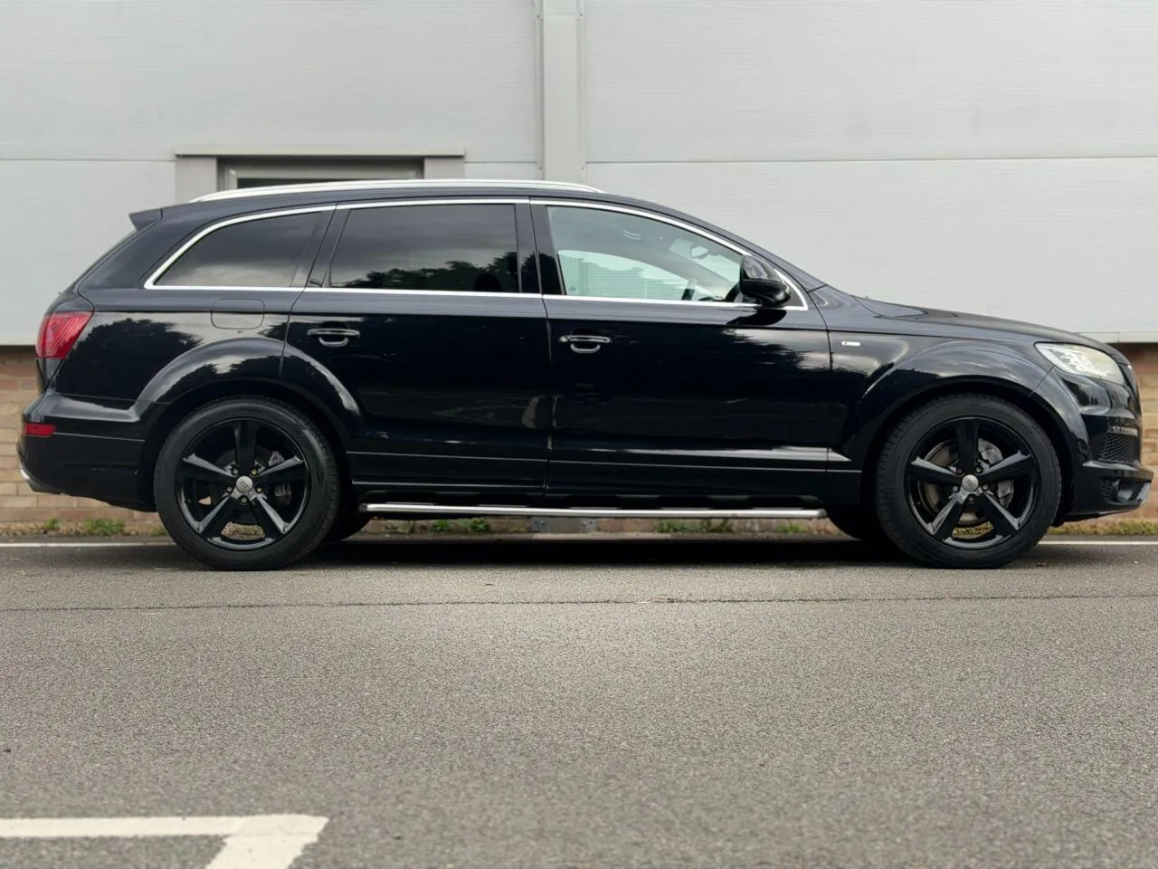 Audi Q7 2011 photo 4