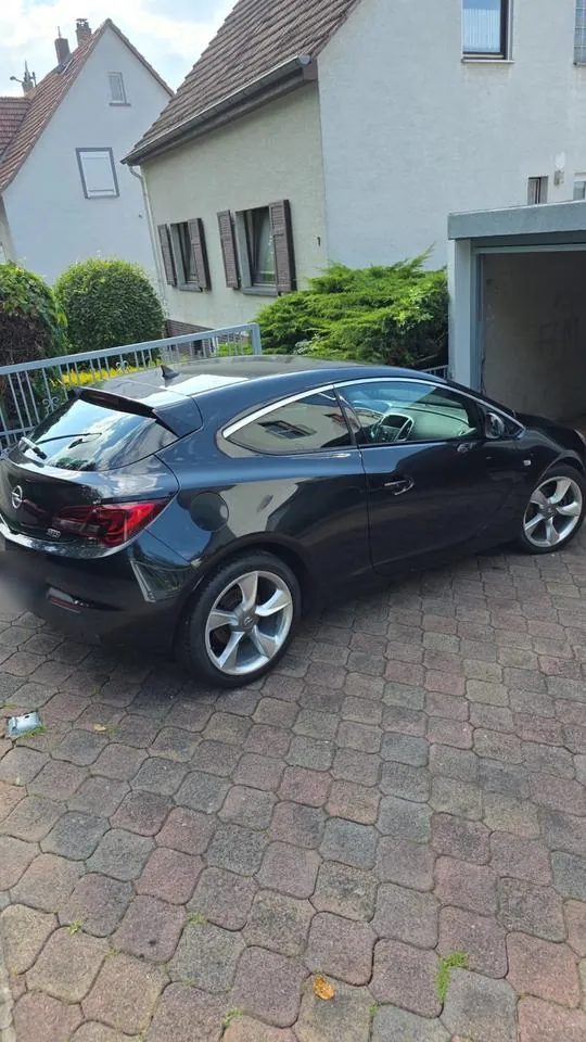 Opel Astra Gtc