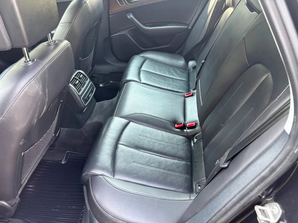 Audi A6 2012 photo 4