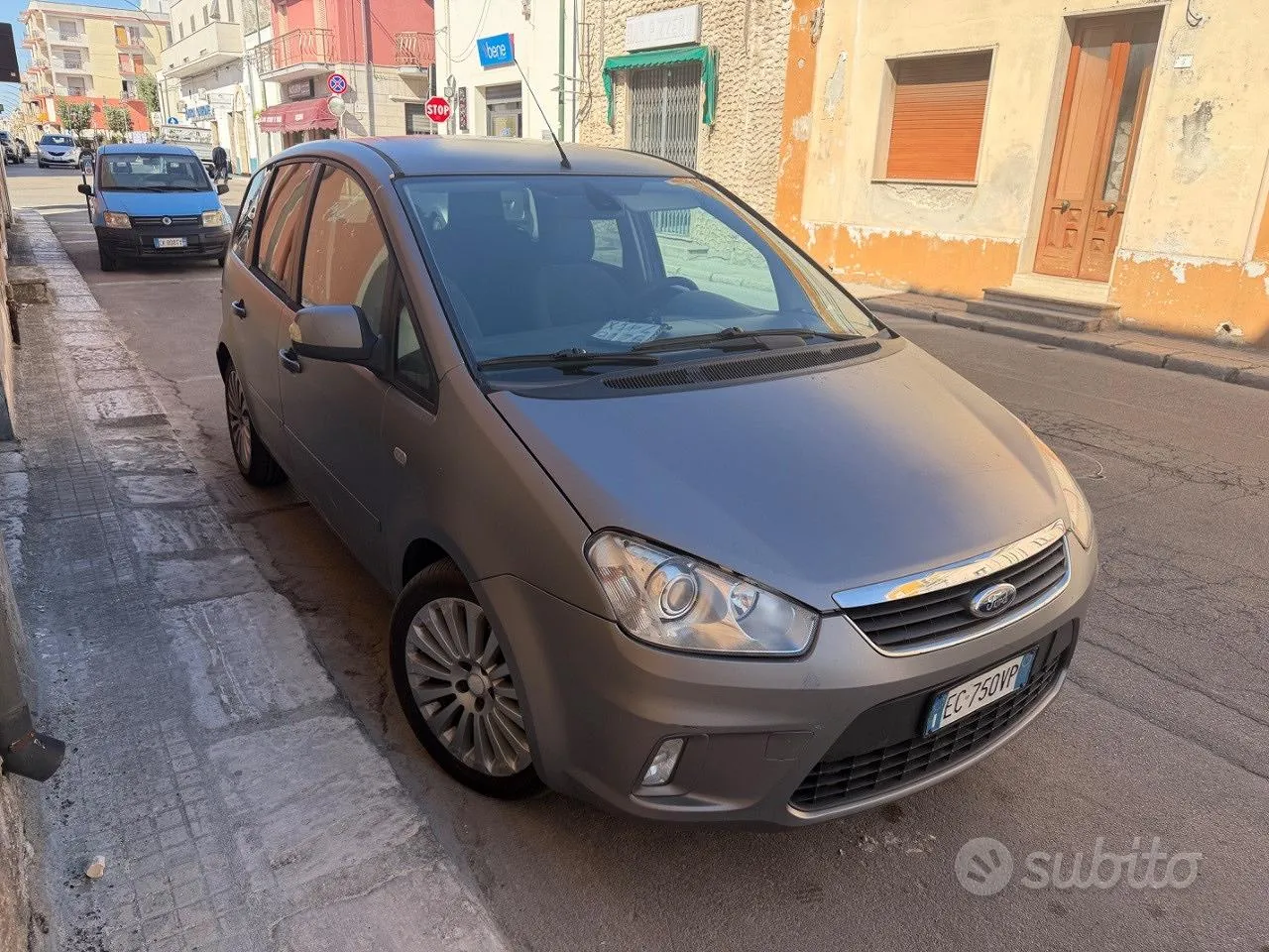 Ford C-Max 2010 photo 3