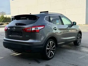 Nissan Qashqai 2014 photo 2