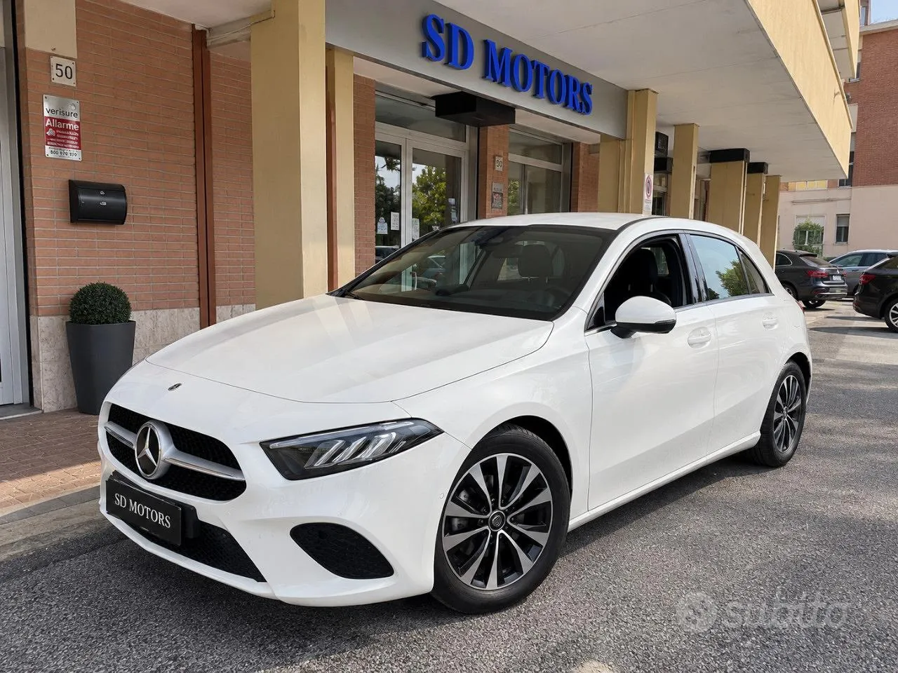 Mercedes-Benz A 180 2025 photo 5