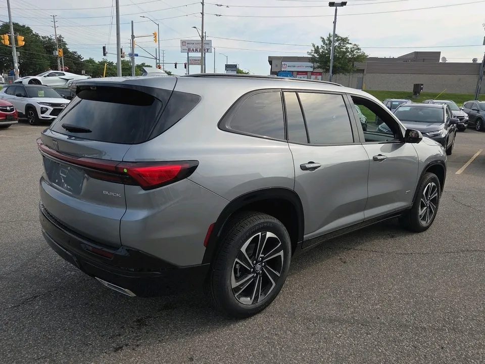 Buick Enclave 2027 photo 4