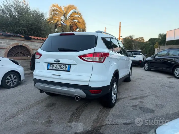 Ford Kuga 2014 photo 4