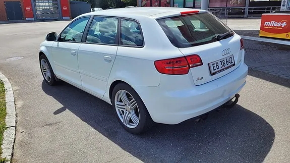 Audi A3 2010 photo 3