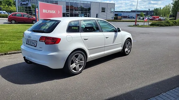 Audi A3 2010 photo 4