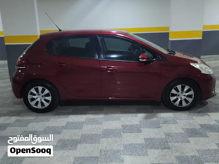 Peugeot 208 2016 photo 4