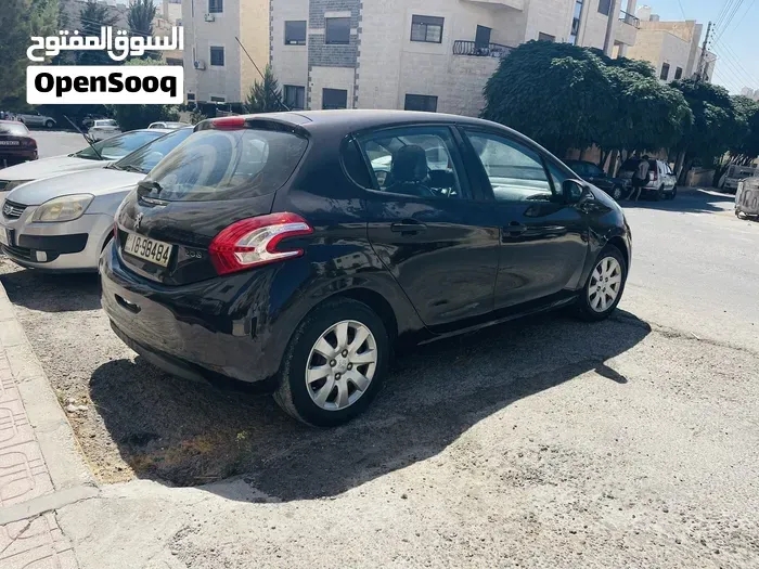 Peugeot 208 2016 photo 5
