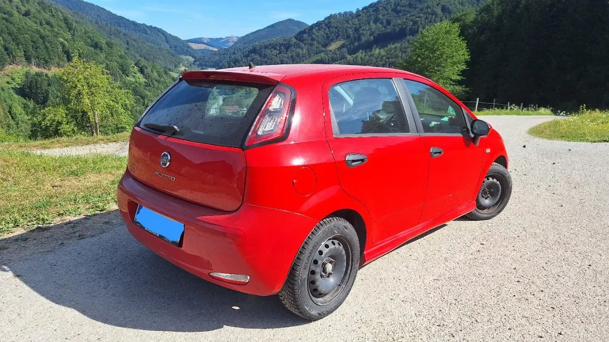 Fiat Punto 2014 photo 2