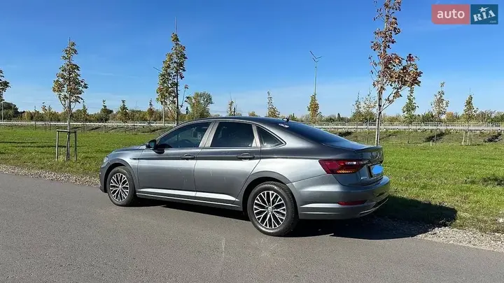 Volkswagen Jetta 2019 photo 5