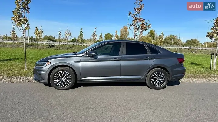 Volkswagen Jetta 2019 photo 3