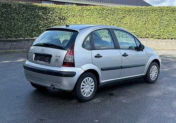 Citroen C3 2008 photo 4