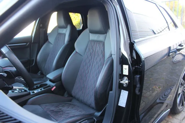Audi A3 2023 photo 3
