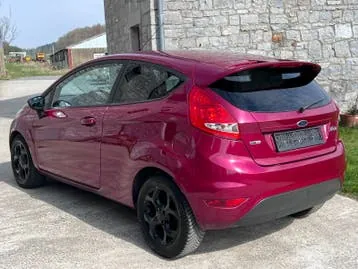 Ford Fiesta 2010 photo 3