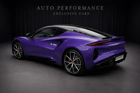 Lotus Emira 2026 photo 2