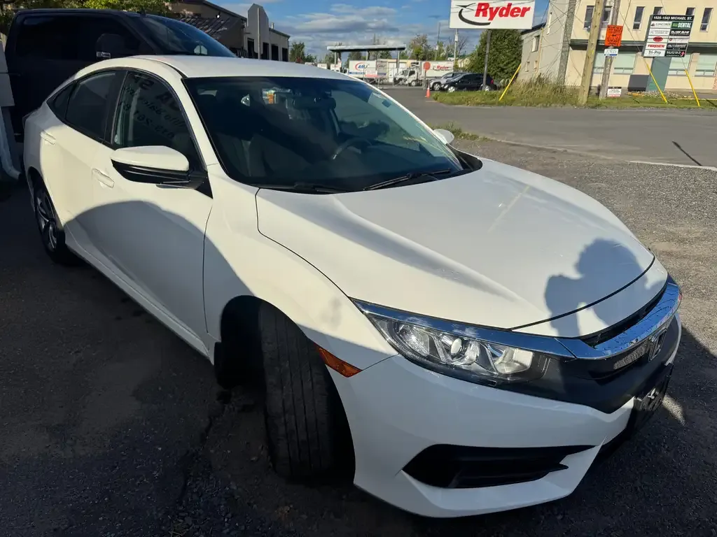 Honda Civic 2018 photo 2
