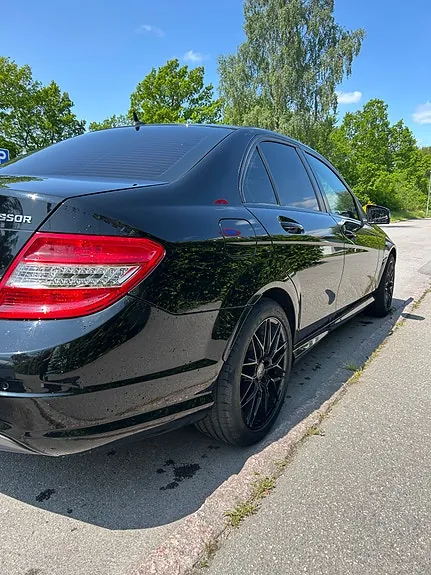 Mercedes-Benz C180 2009 photo 3