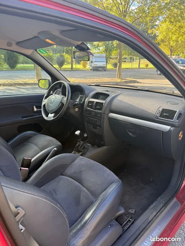 Renault Clio 2003 photo 3