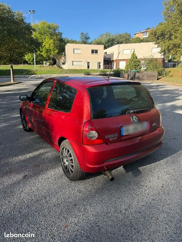 Renault Clio 2003 photo 2
