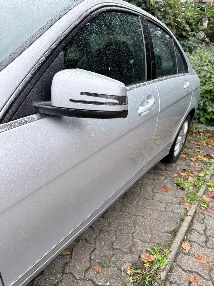 Mercedes-Benz C-Class 2009 photo 2