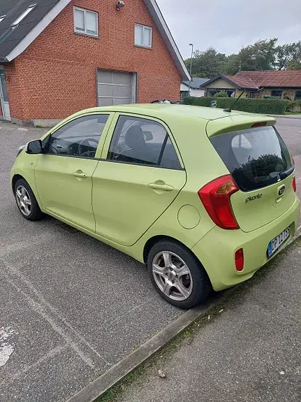 Kia Picanto 2013 photo 2