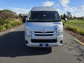 Toyota Hiace 2020 photo 3