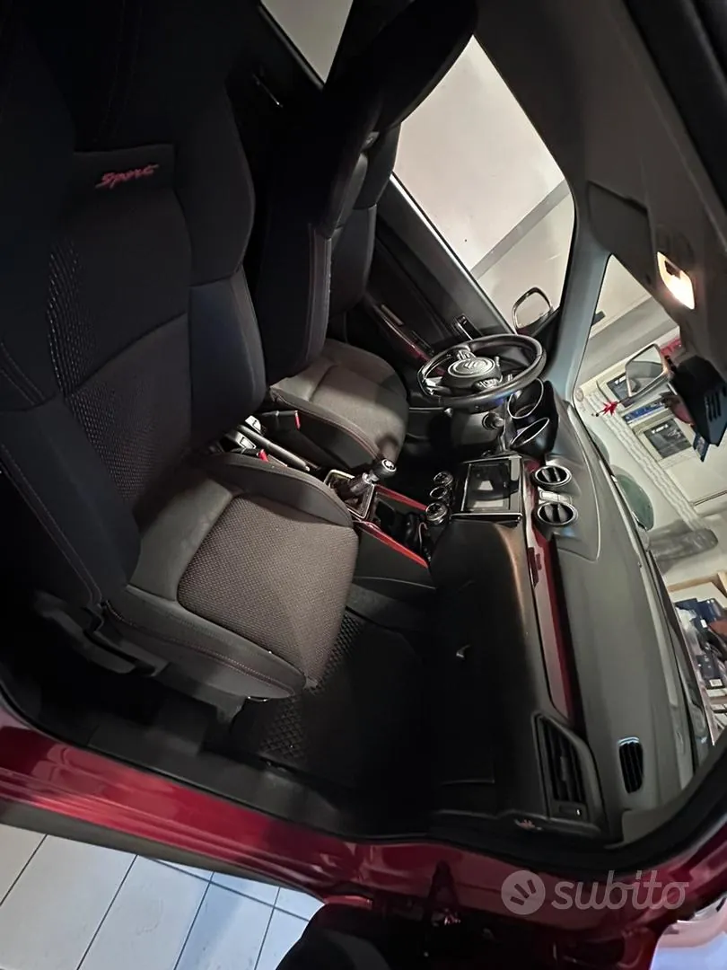 Suzuki Swift 2021 photo 2
