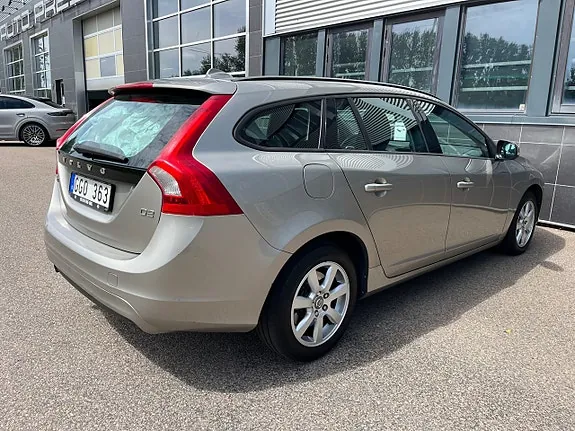 Volvo V60 2014 photo 4