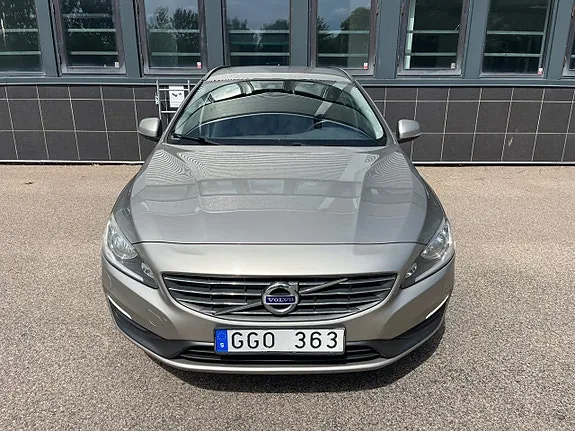 Volvo V60 2014 photo 2