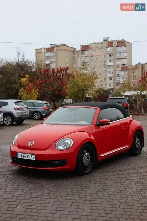 Volkswagen Beetle 2015 photo 2