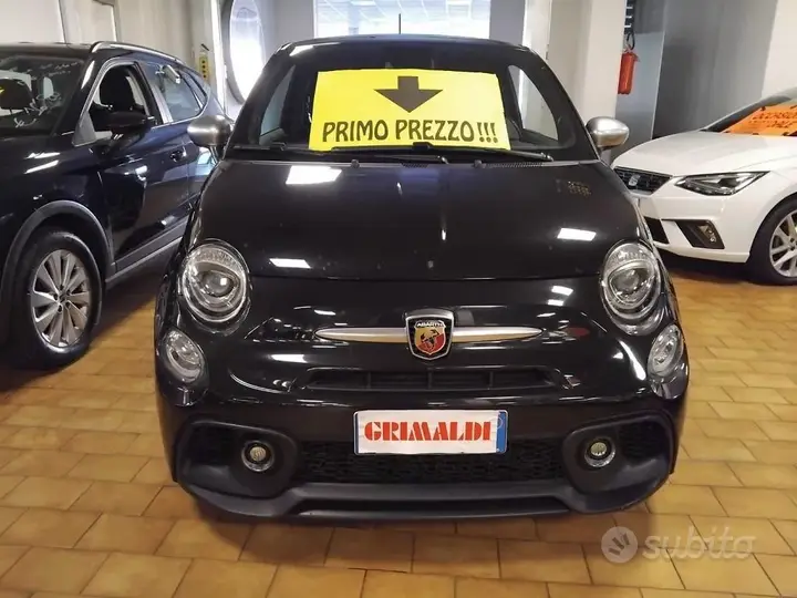 Abarth 595 2022 photo 2