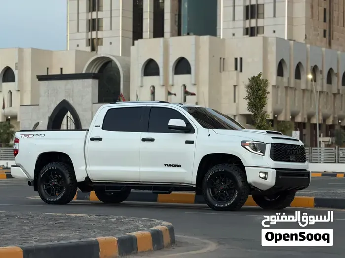 Toyota Tundra 2019 photo 2