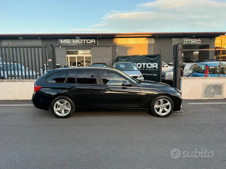 BMW 318D 2014 photo 2