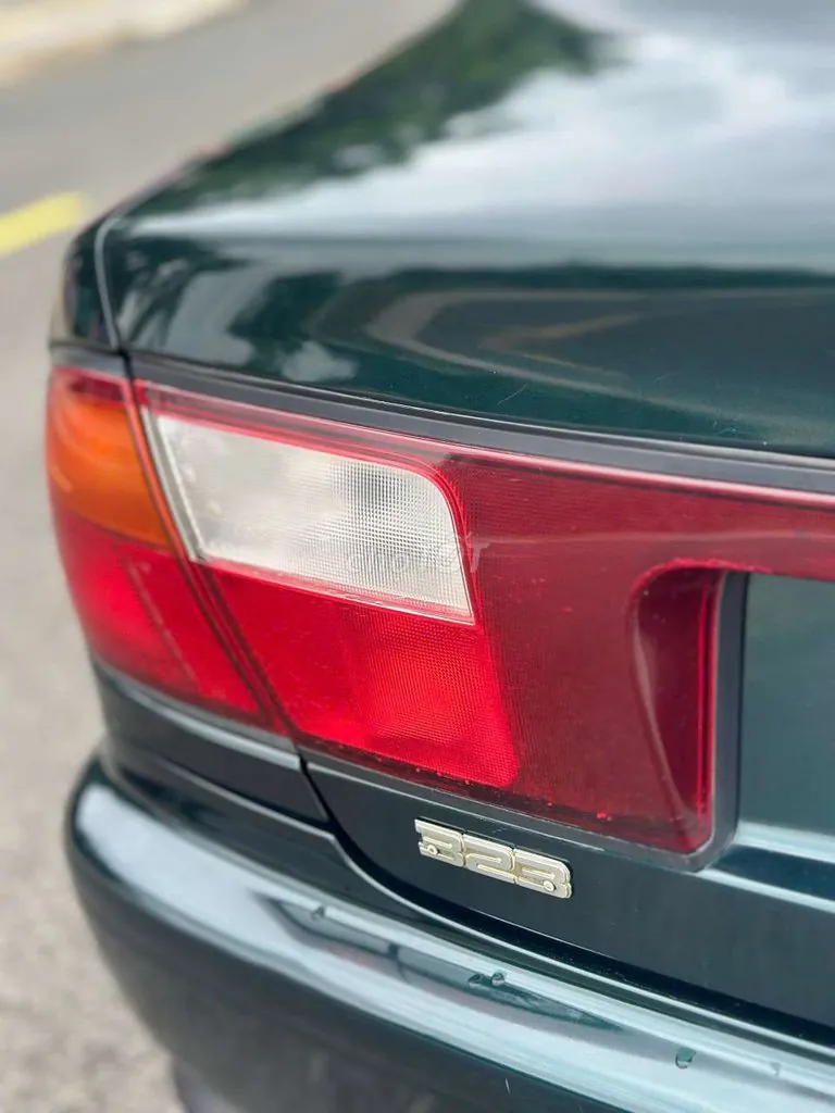 Mazda 323 1997 photo 5