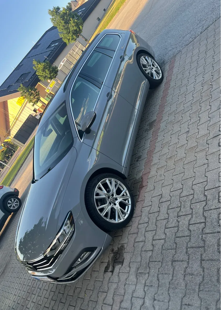 Volkswagen Passat 2021 photo 2