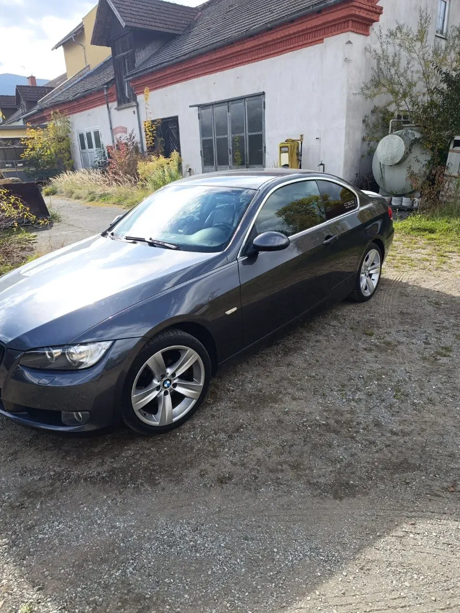 BMW 3 Series 2007 photo 2