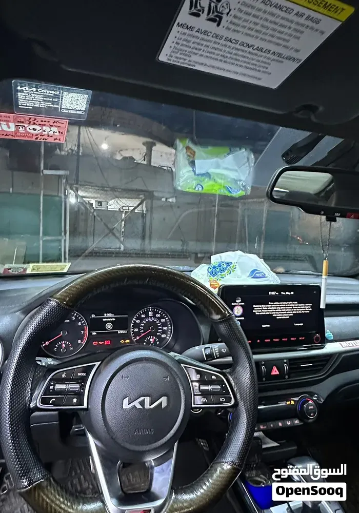 Kia Forte 2023 photo 4