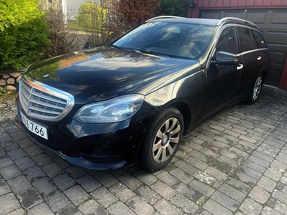 Mercedes-Benz E220 2016 photo 2