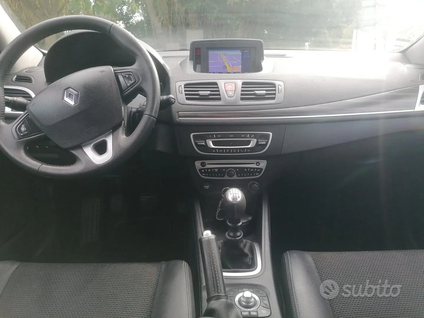 Renault Megane 2010 photo 5