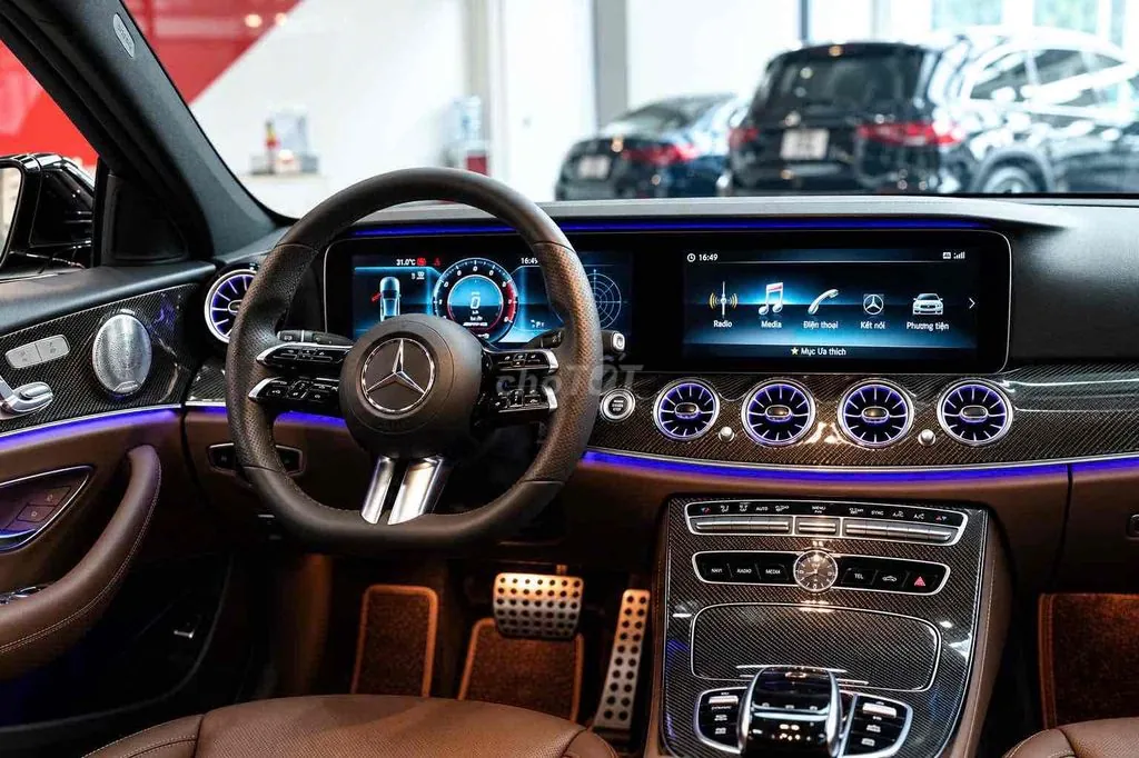 Mercedes-Benz E-Class 2020 photo 4
