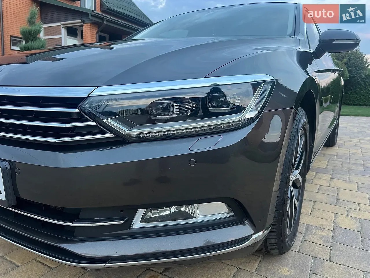 Volkswagen Passat 2018 photo 2