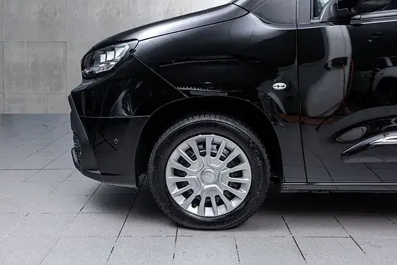 Toyota Proace City 2025 photo 2