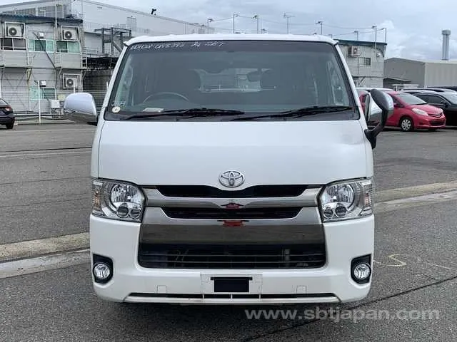 Toyota Hiace 2016 photo 5