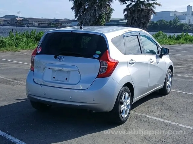 Nissan Note 2016 photo 4