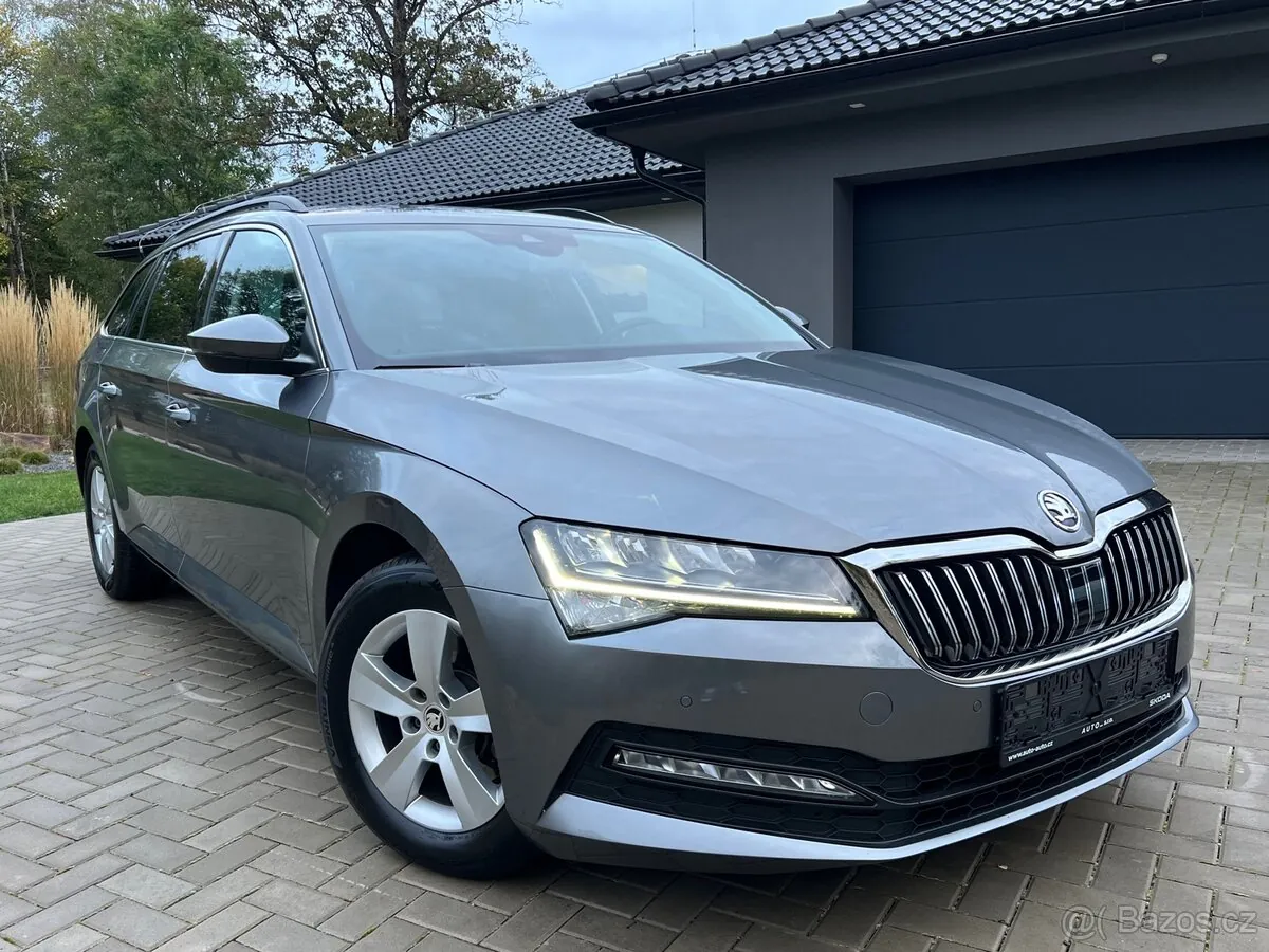 Skoda Superb 2023 photo 4