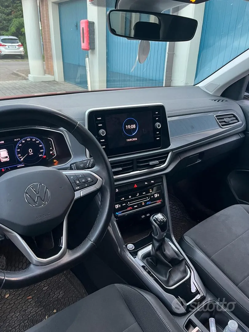 Volkswagen T-Roc 2022 photo 4